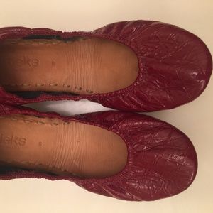 Red Patent Leather Tieks Size 8